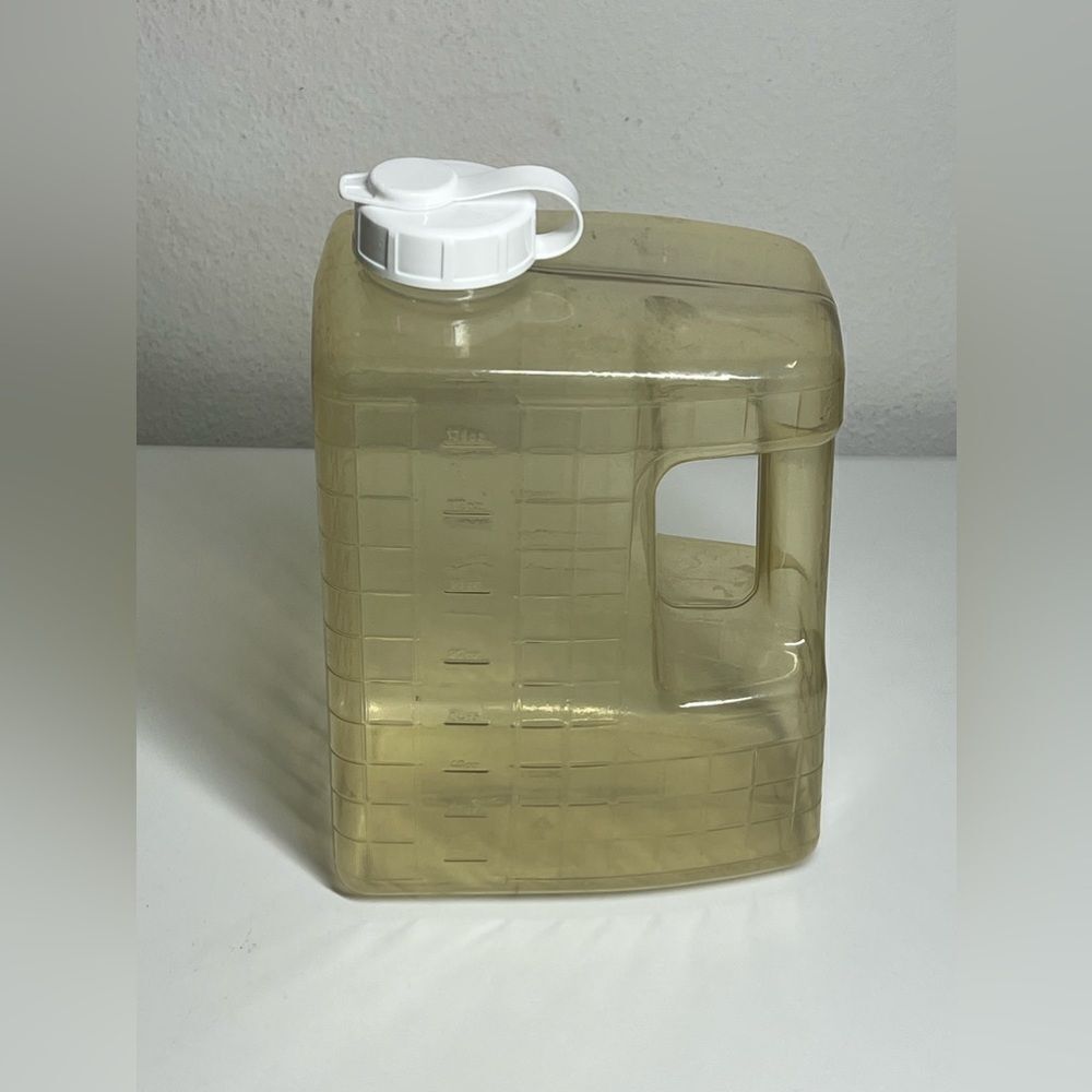 Vintage Arrow Plastics Water / Juice Jug 1 Gallon